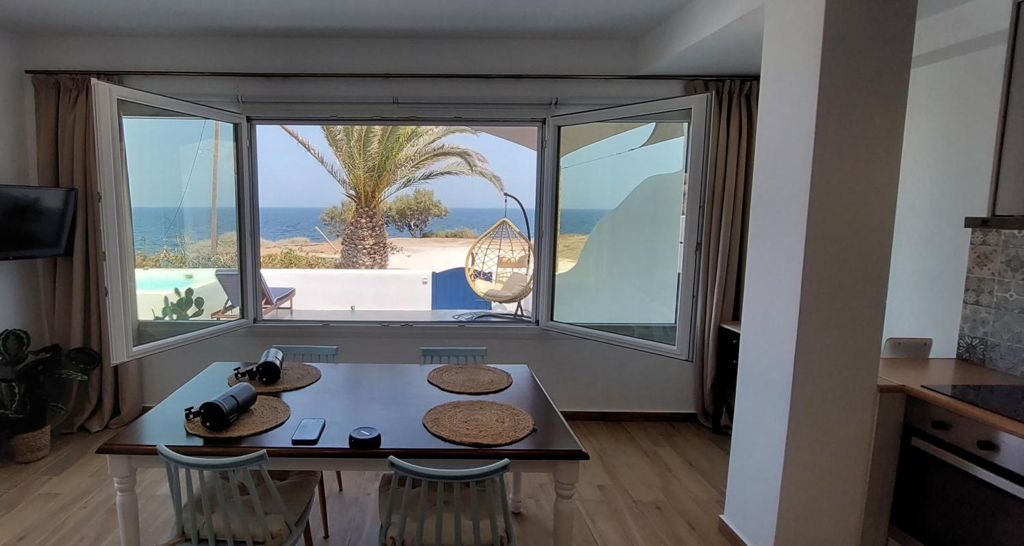 Peaceful Seafront Retreat In Santorini -Sonus Mare Beach Houses Vourvoúlos Exterior foto